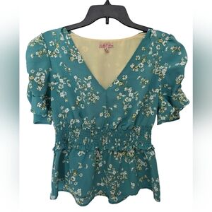 Rabbit Rose Womens Top Short Sleeve Suze Medium
